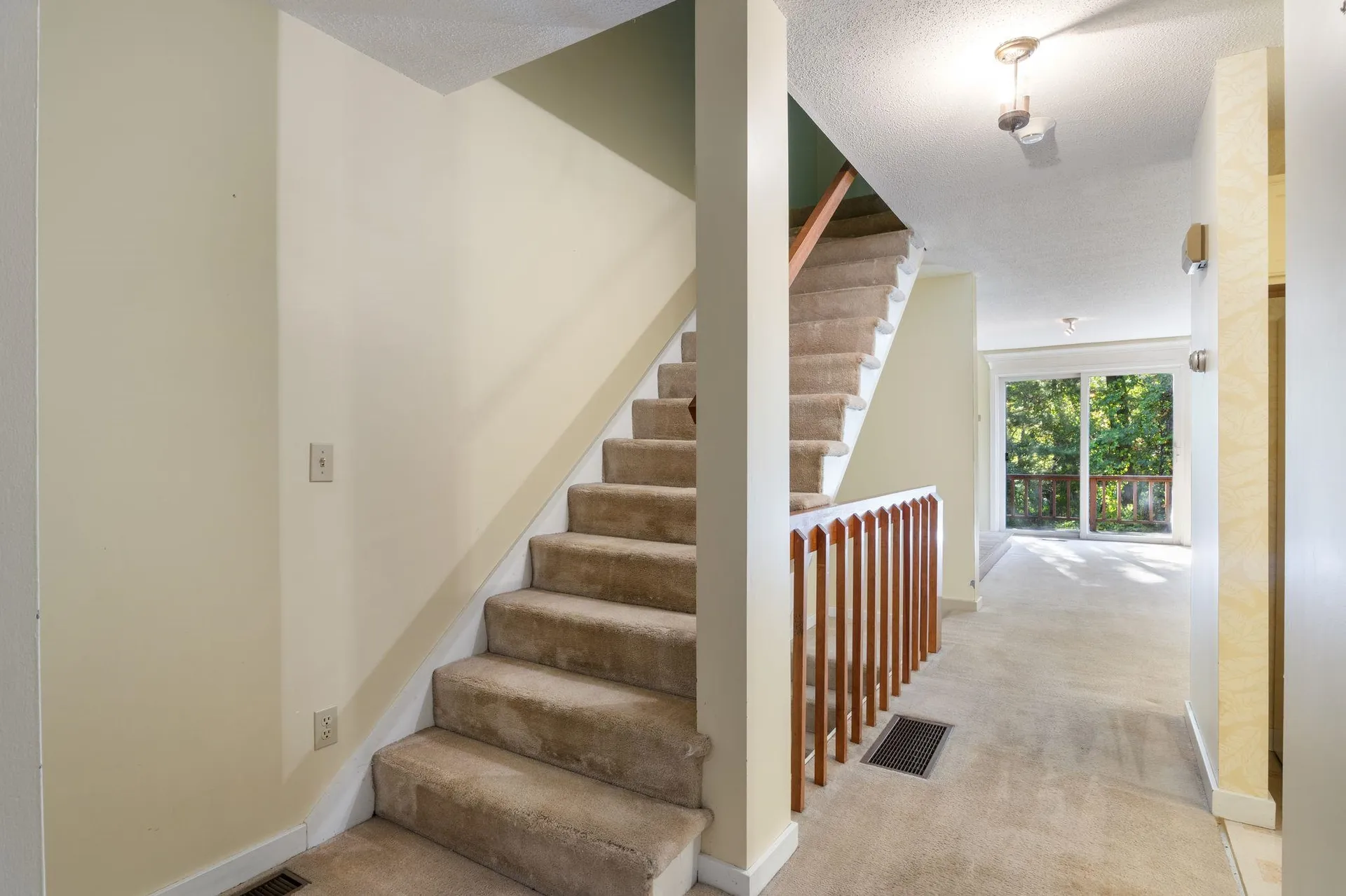 38 Dunvegan Woods Drive Hampton NH 03842