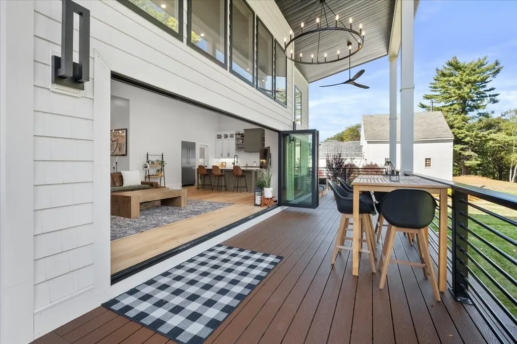 47 East Union Street Goffstown NH 03045