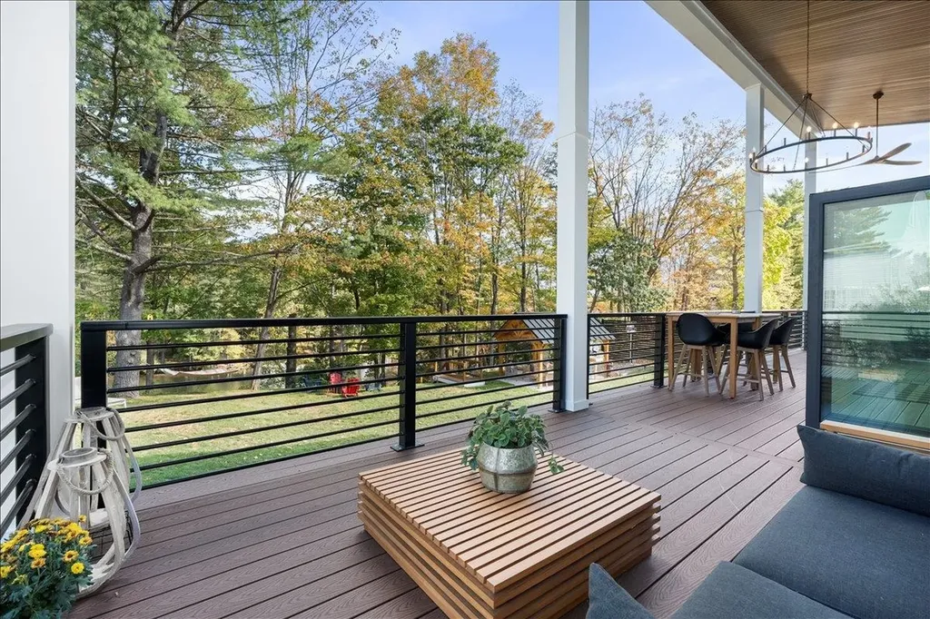 47 East Union Street Goffstown NH 03045