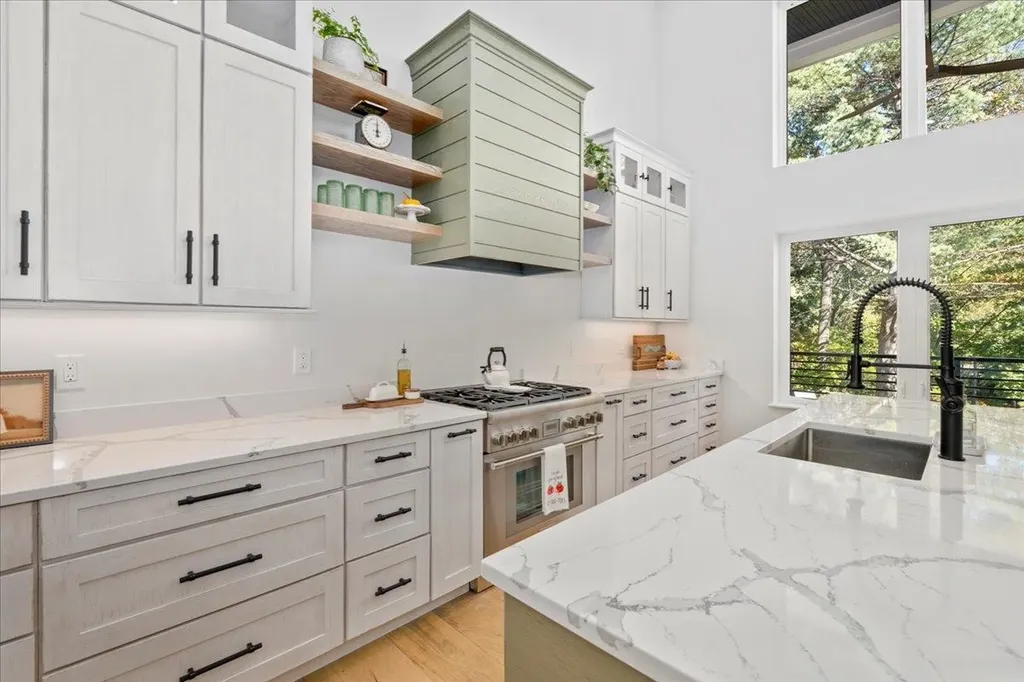 47 East Union Street Goffstown NH 03045