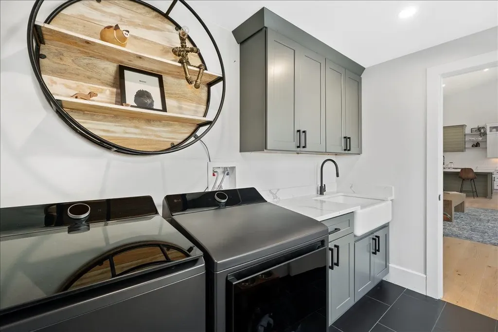 47 East Union Street Goffstown NH 03045