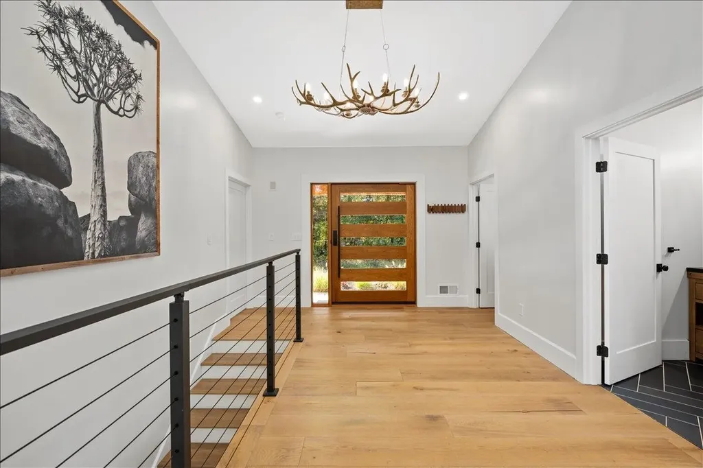 47 East Union Street Goffstown NH 03045