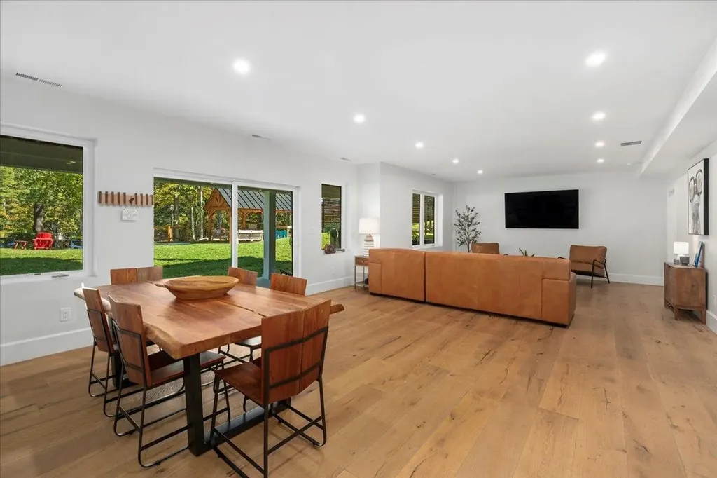 47 East Union Street Goffstown NH 03045