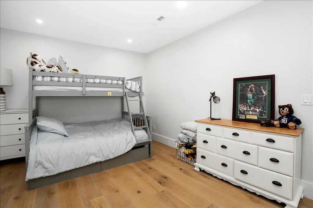 47 East Union Street Goffstown NH 03045