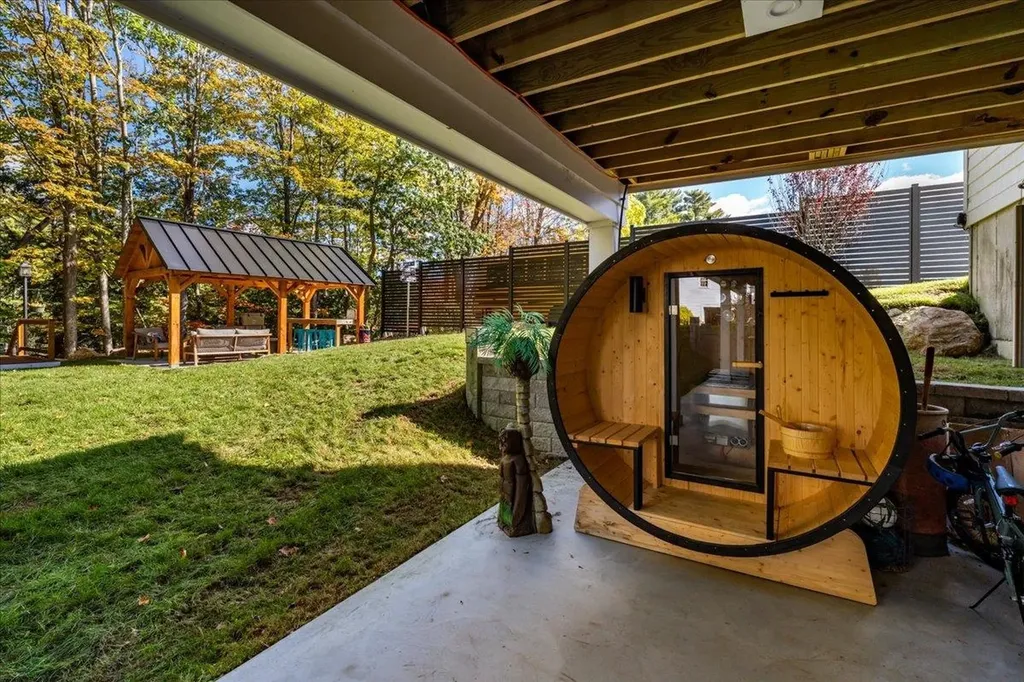 47 East Union Street Goffstown NH 03045