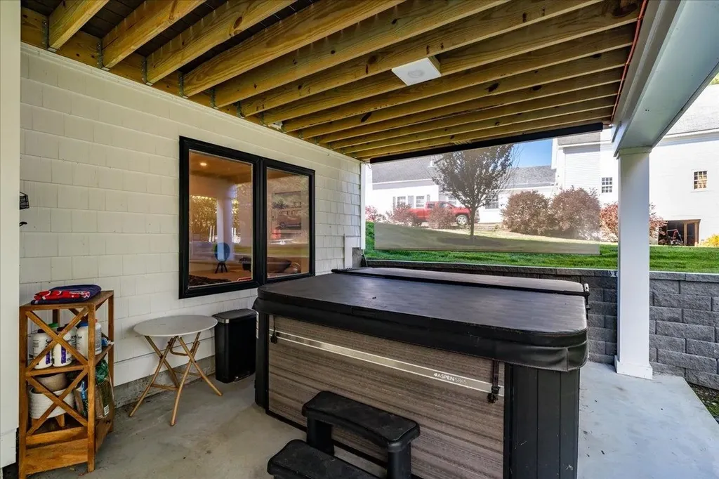 47 East Union Street Goffstown NH 03045