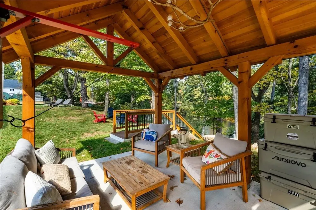 47 East Union Street Goffstown NH 03045