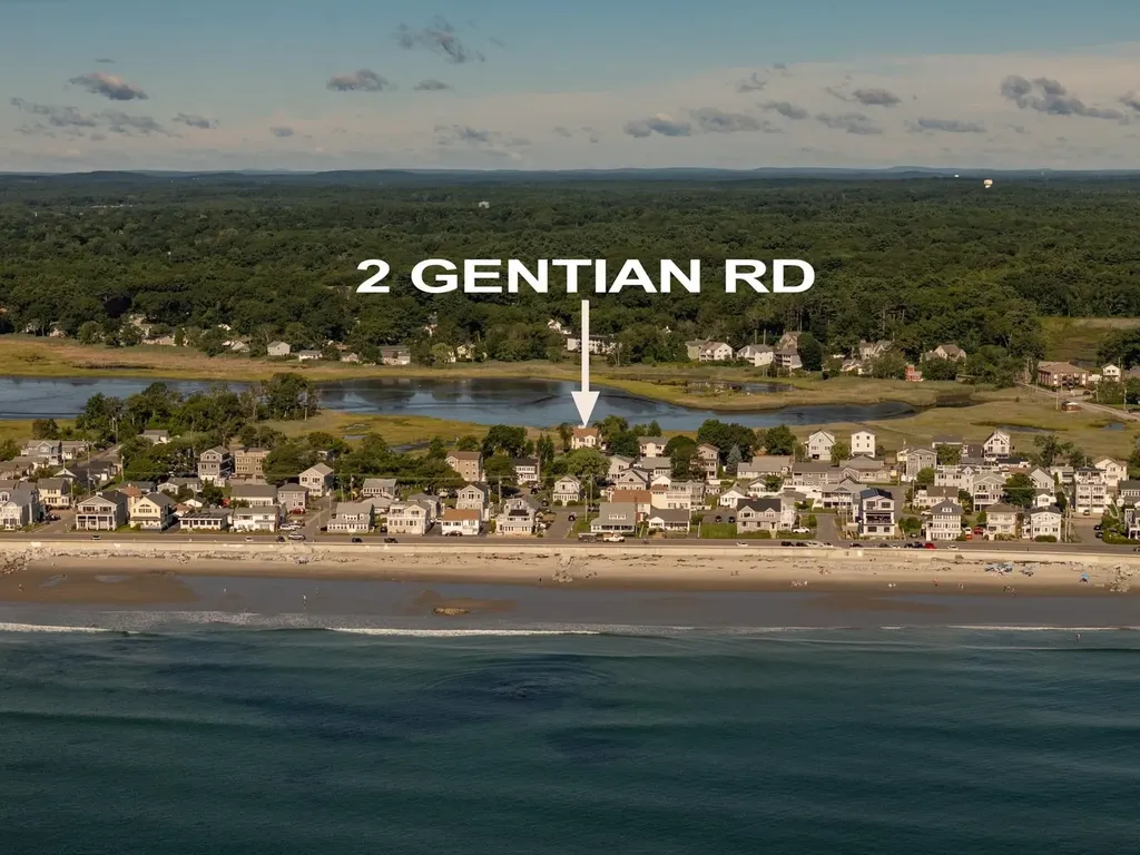 2 Gentian Road Hampton NH 03842