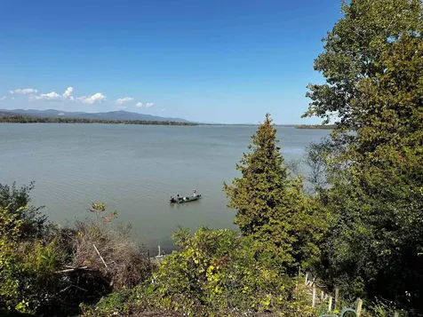 78 Way Lane Extension Bridport VT 05734