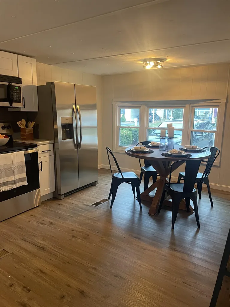 38 Lorna Street Hollis NH 03049