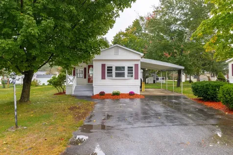 38 Lorna Street Hollis NH 03049