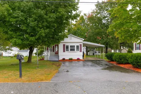 38 Lorna Street Hollis NH 03049