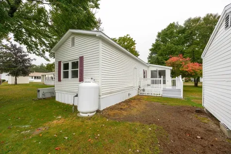 38 Lorna Street Hollis NH 03049