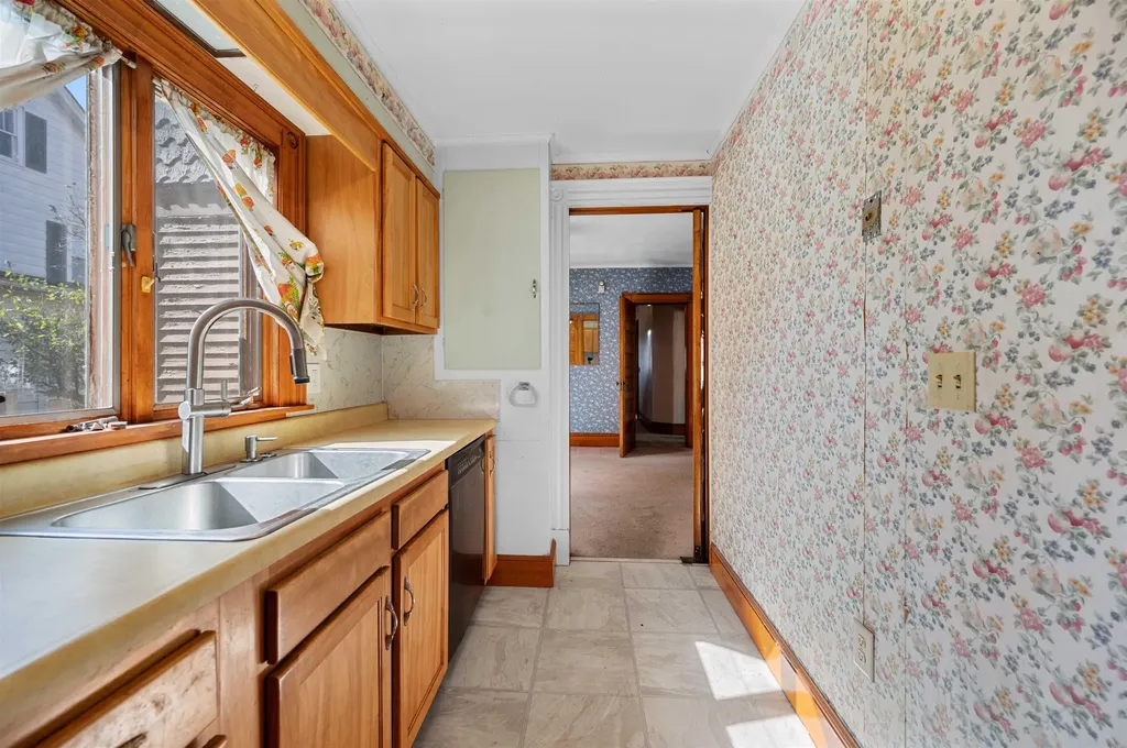 48 Perry Street Barre City VT 05641