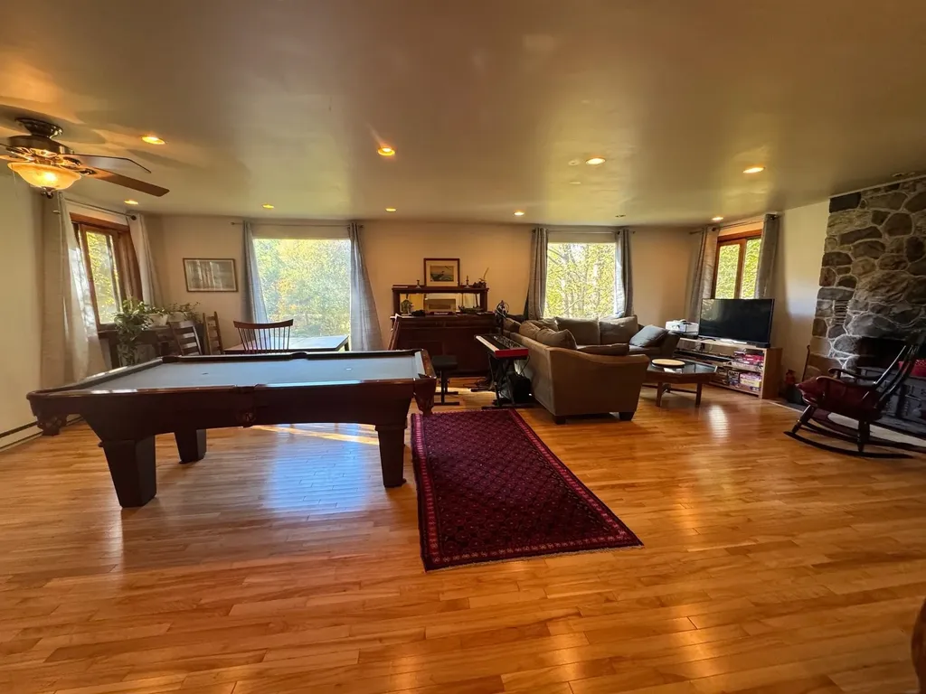 1808 Route 100b Moretown VT 05660