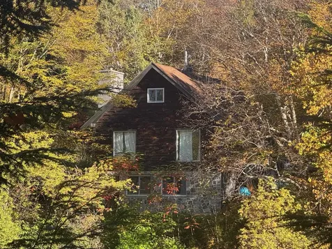 1808 Route 100b Moretown VT 05660