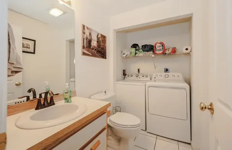 267 Winding Pond Road Londonderry NH 03053