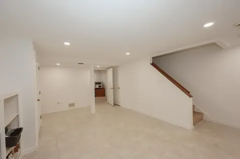 267 Winding Pond Road Londonderry NH 03053