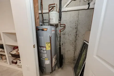 267 Winding Pond Road Londonderry NH 03053