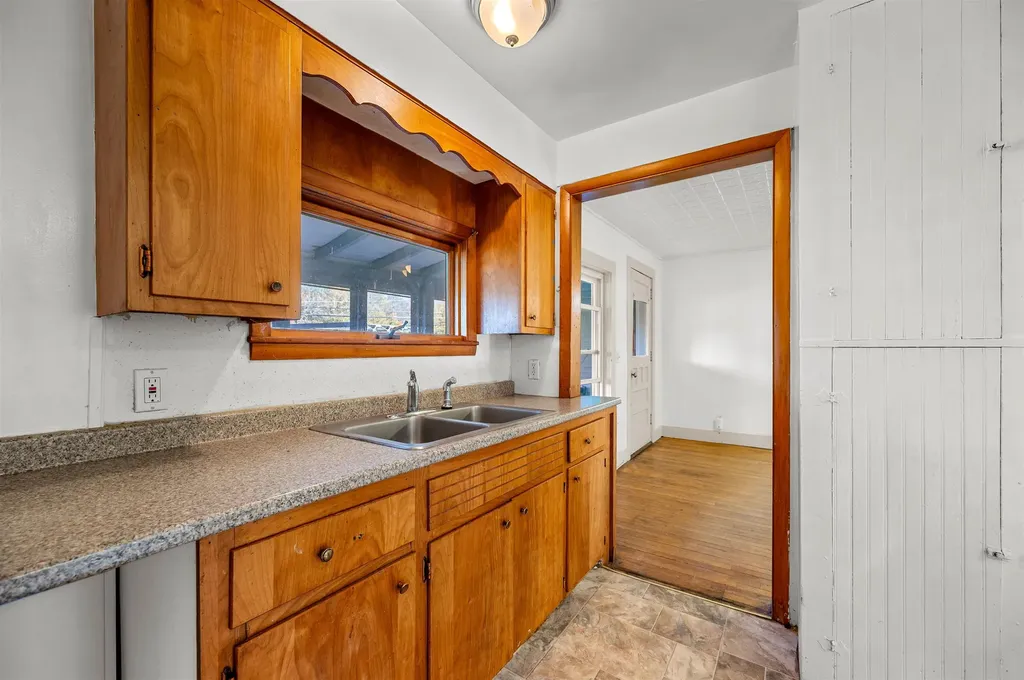 21 River Road W Johnson VT 05656