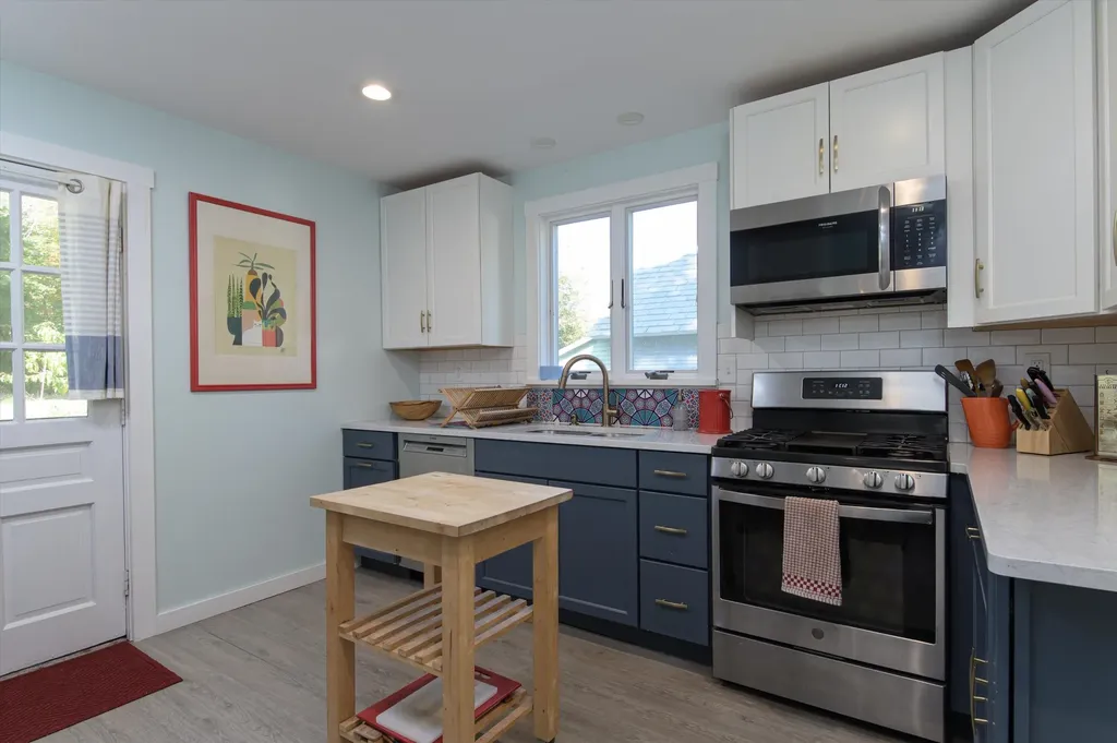 144 Belmont Avenue Brattleboro VT 05301