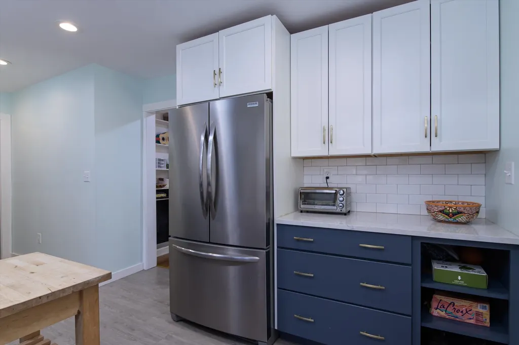 144 Belmont Avenue Brattleboro VT 05301