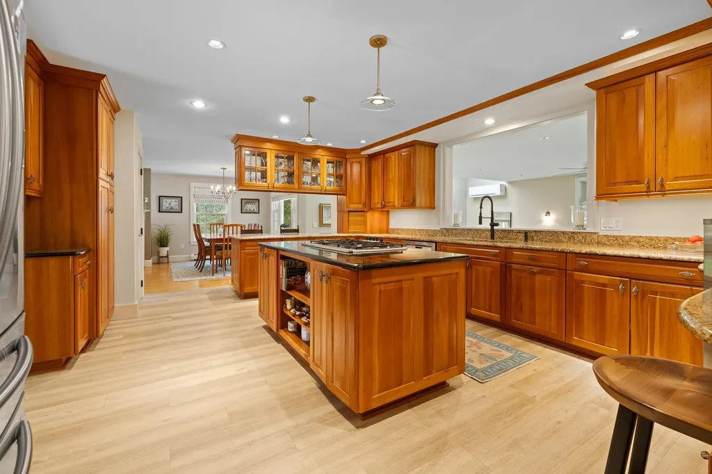 7 Mulherrin Farm Road Hanover NH 03755