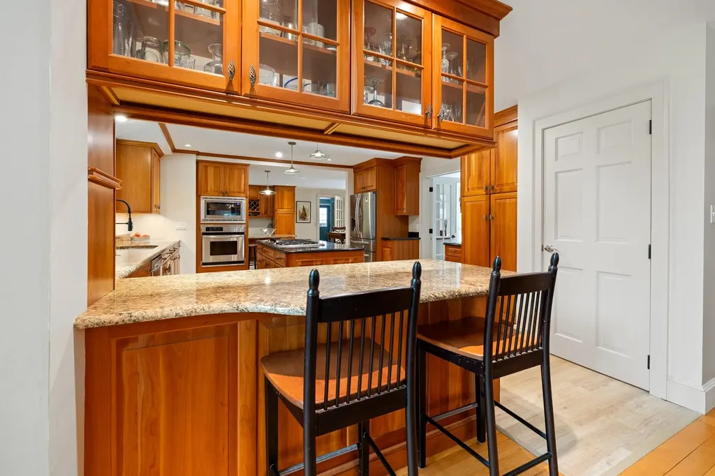 7 Mulherrin Farm Road Hanover NH 03755