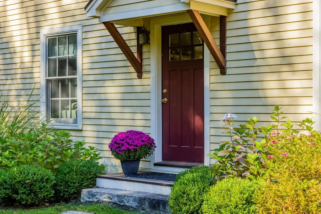 7 Mulherrin Farm Road Hanover NH 03755