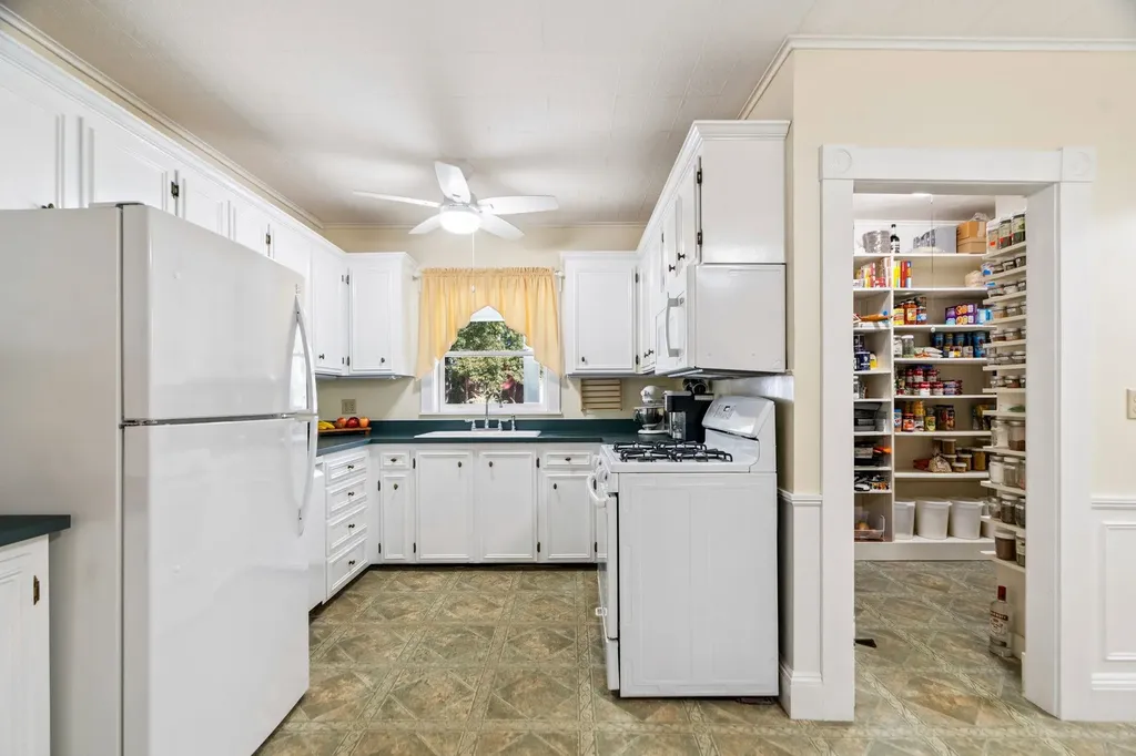 137 North Main Street Lebanon NH 03784