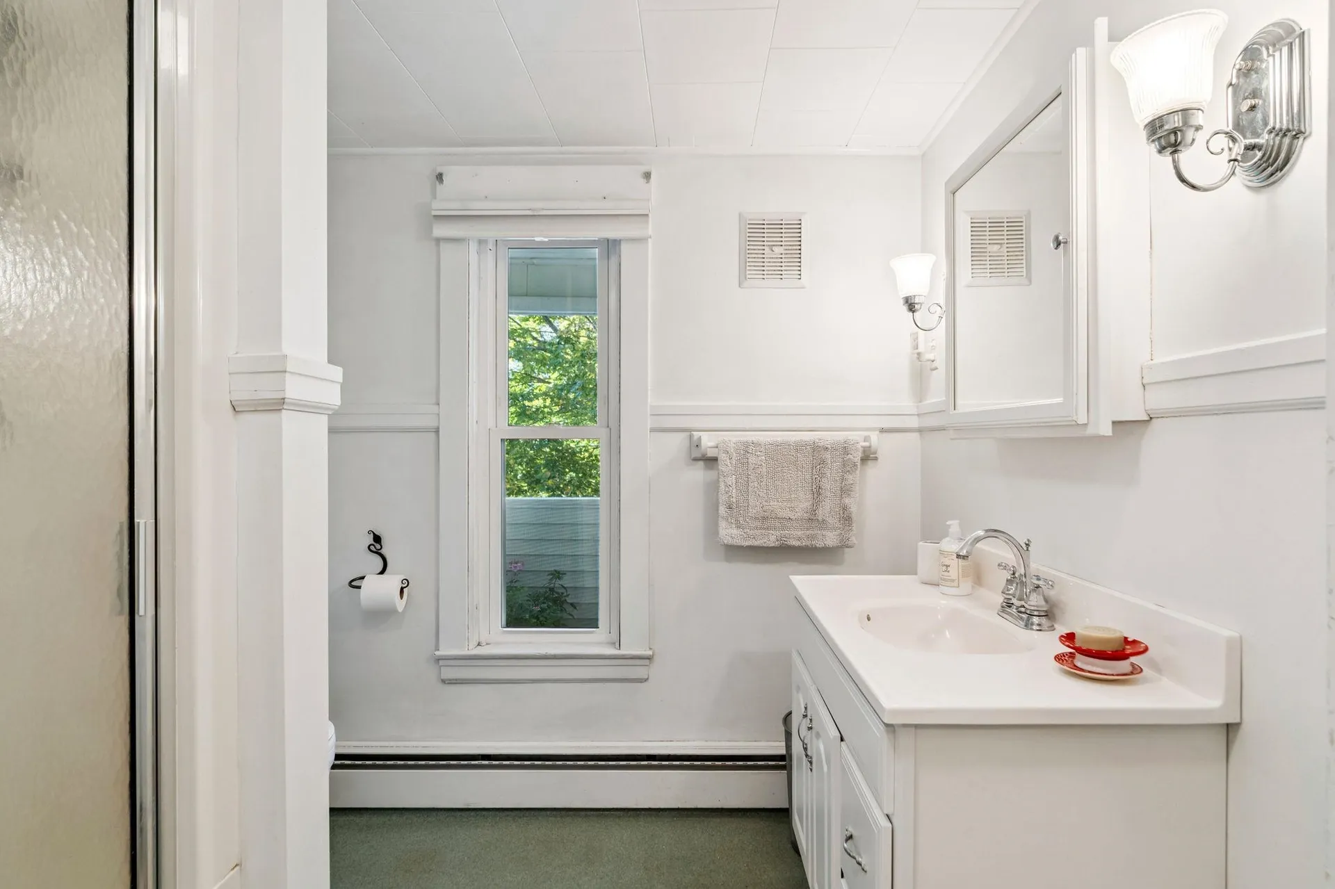 137 North Main Street Lebanon NH 03784