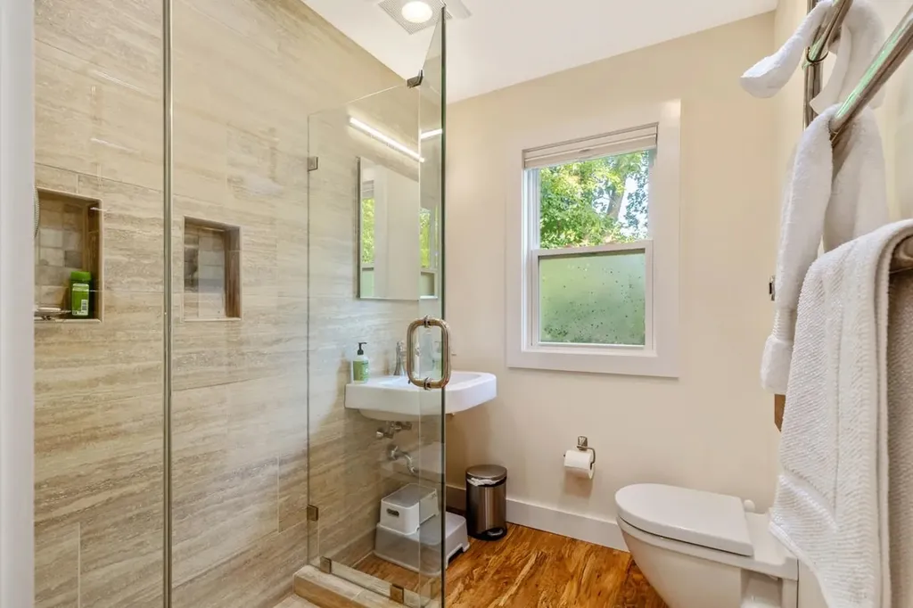 4155 West Shore Road Isle La Motte VT 05463