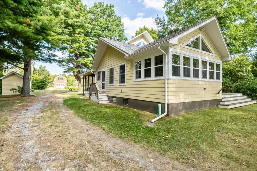 4155 West Shore Road Isle La Motte VT 05463