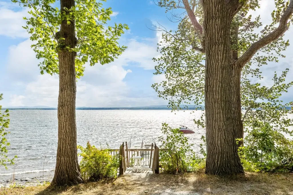 4155 West Shore Road Isle La Motte VT 05463