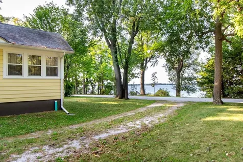 4155 West Shore Road Isle La Motte VT 05463