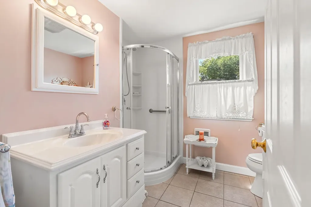 33 Wallis Road Rye NH 03870