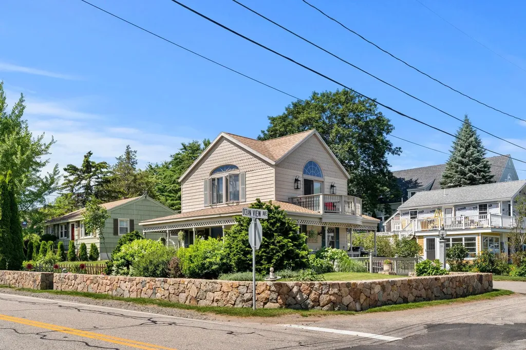 33 Wallis Road Rye NH 03870