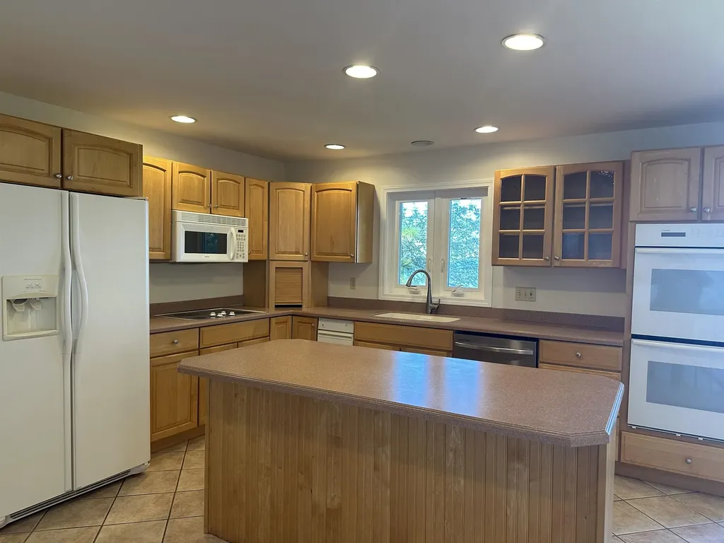 304 Thayer Bay Road Colchester VT 05446