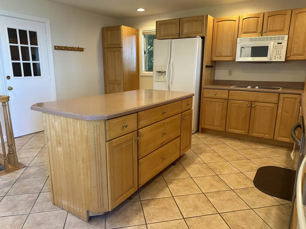 304 Thayer Bay Road Colchester VT 05446