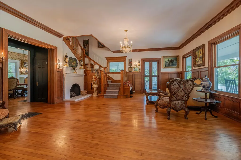 144 Taconic Avenue Manchester VT 05254