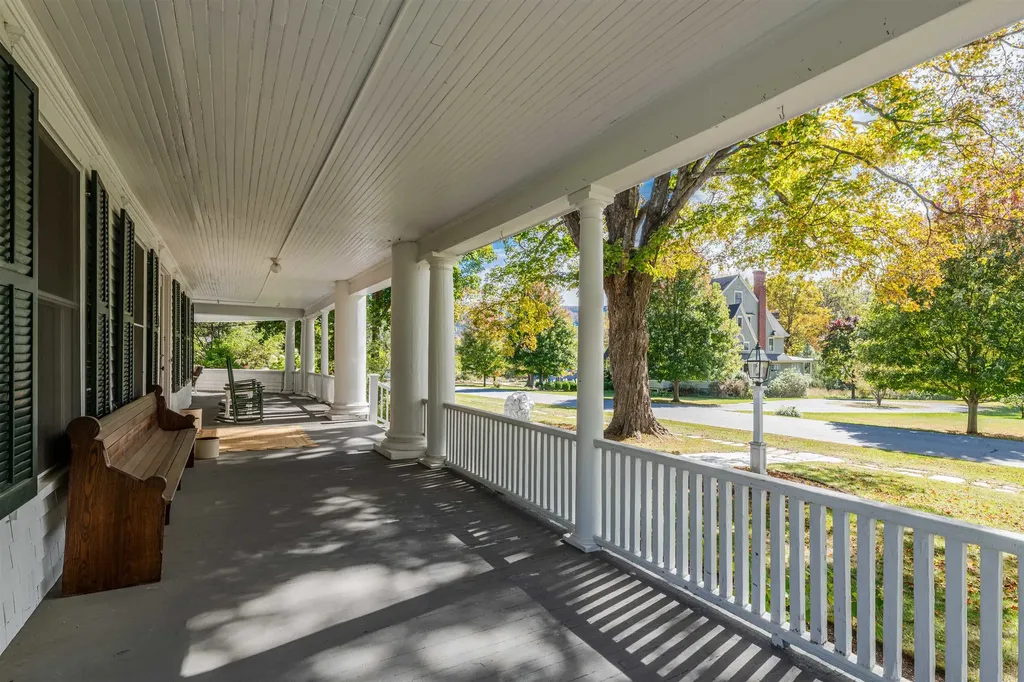 144 Taconic Avenue Manchester VT 05254