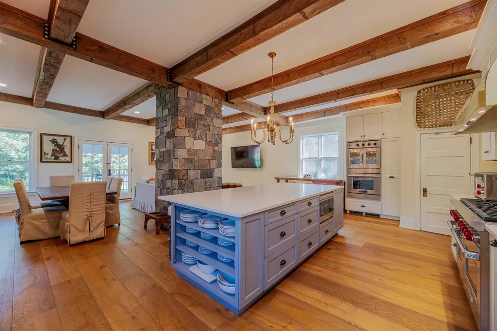 144 Taconic Avenue Manchester VT 05254