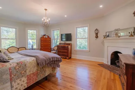 144 Taconic Avenue Manchester VT 05254