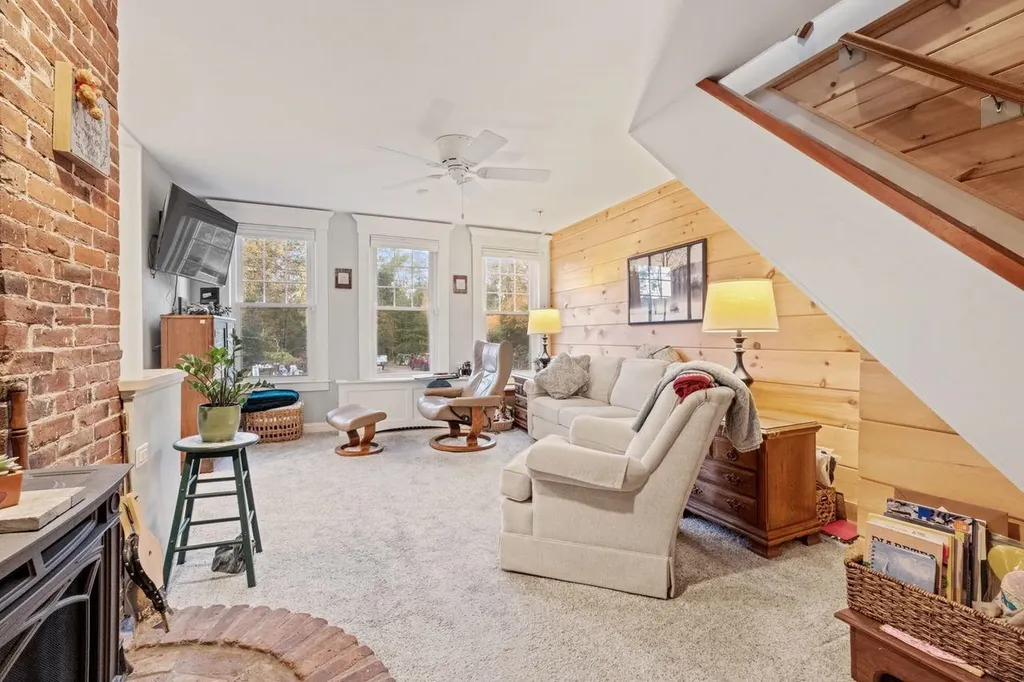 431 George Road Hebron NH 03241