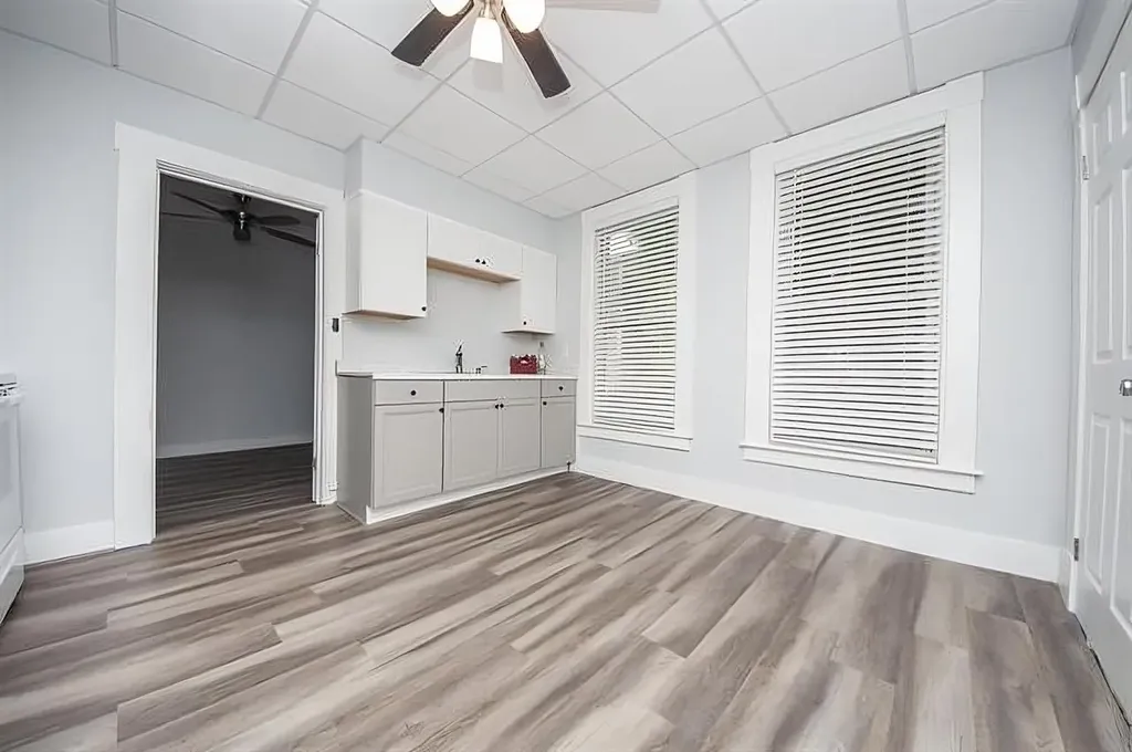 18-20 Cleveland Place Laconia NH 03246