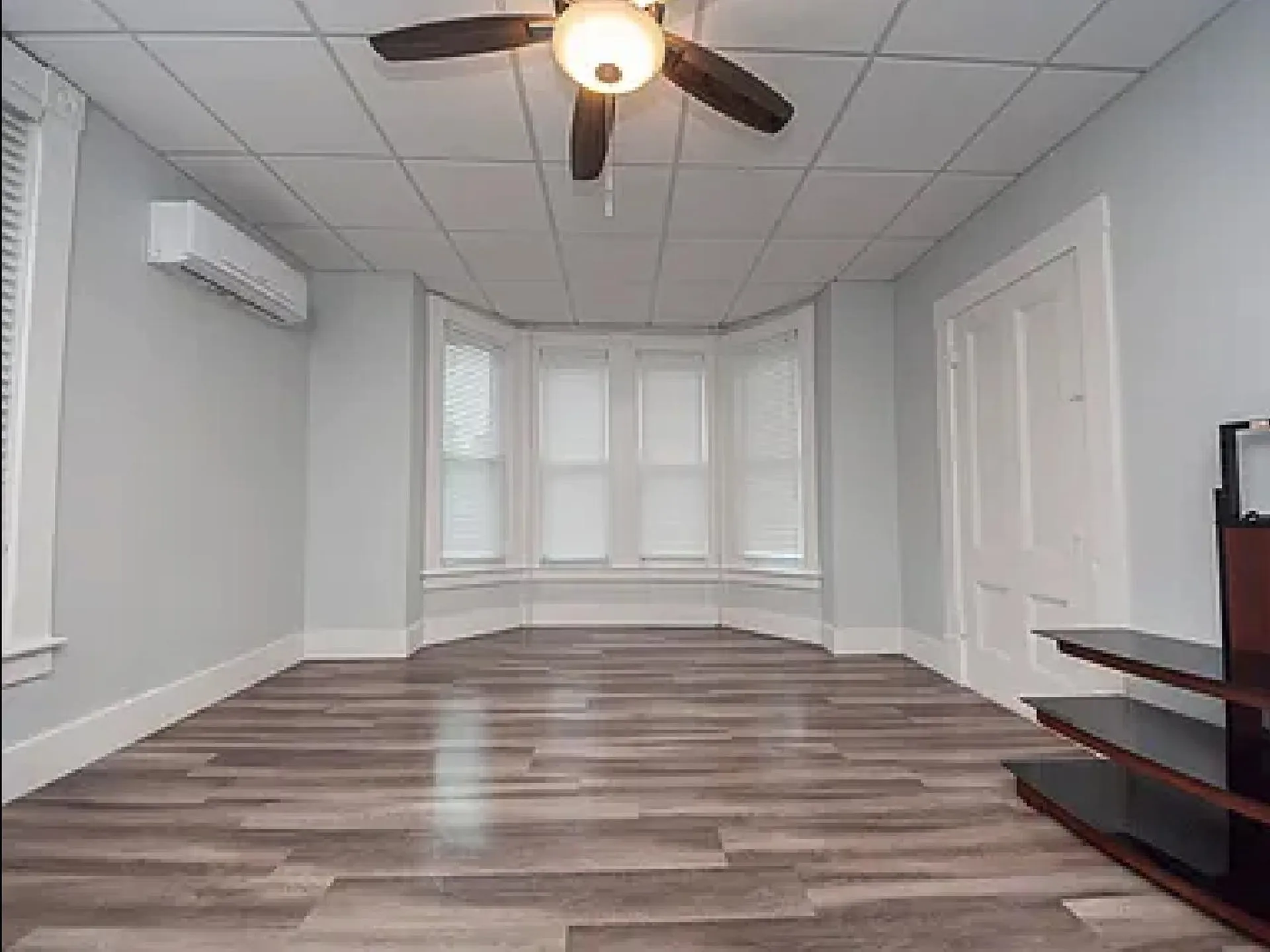 18-20 Cleveland Place Laconia NH 03246