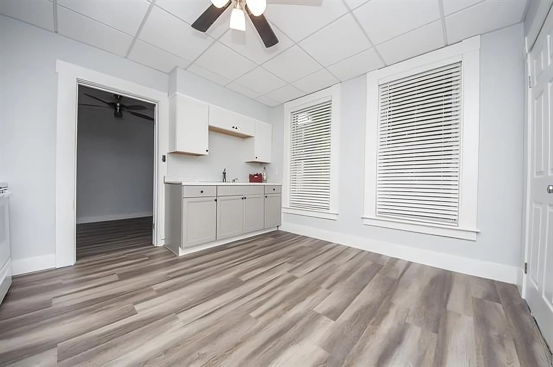 18-20 Cleveland Place Laconia NH 03246