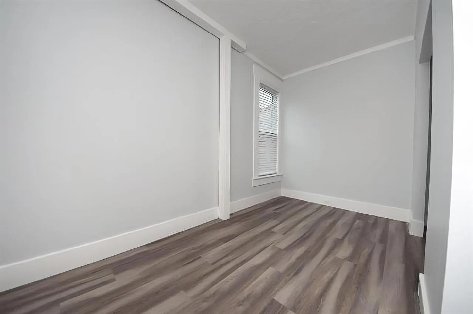 18-20 Cleveland Place Laconia NH 03246