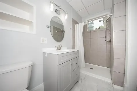 18-20 Cleveland Place Laconia NH 03246