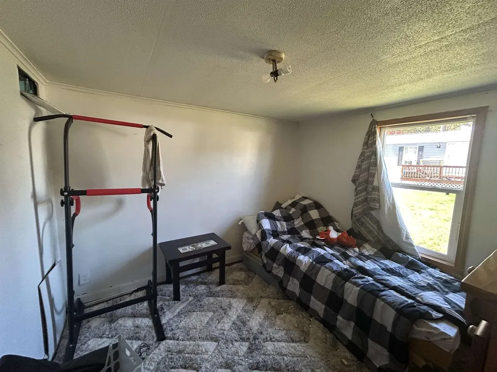 301 Sherwood Glen Somersworth NH 03878